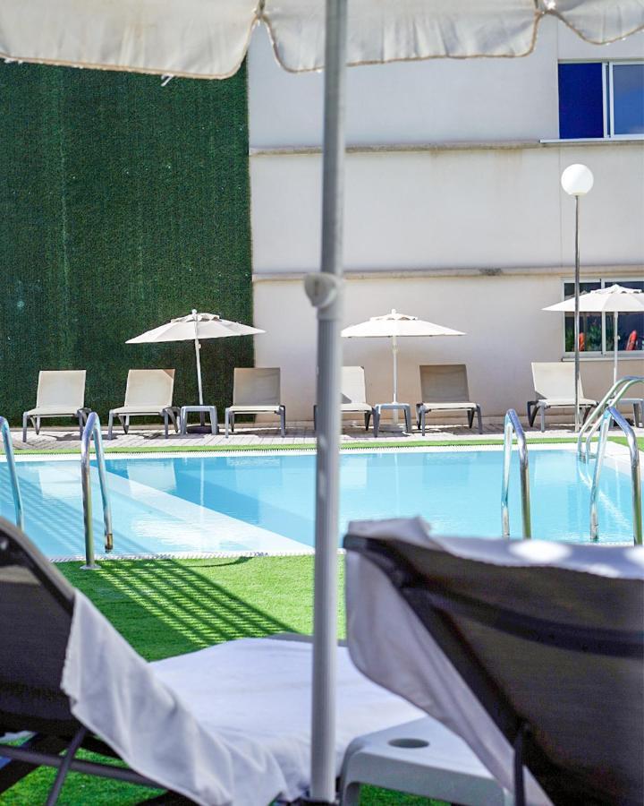 Cornisa Apartments Паталавака Экстерьер фото