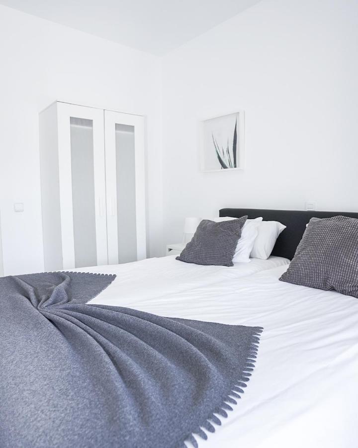 Cornisa Apartments Паталавака Экстерьер фото