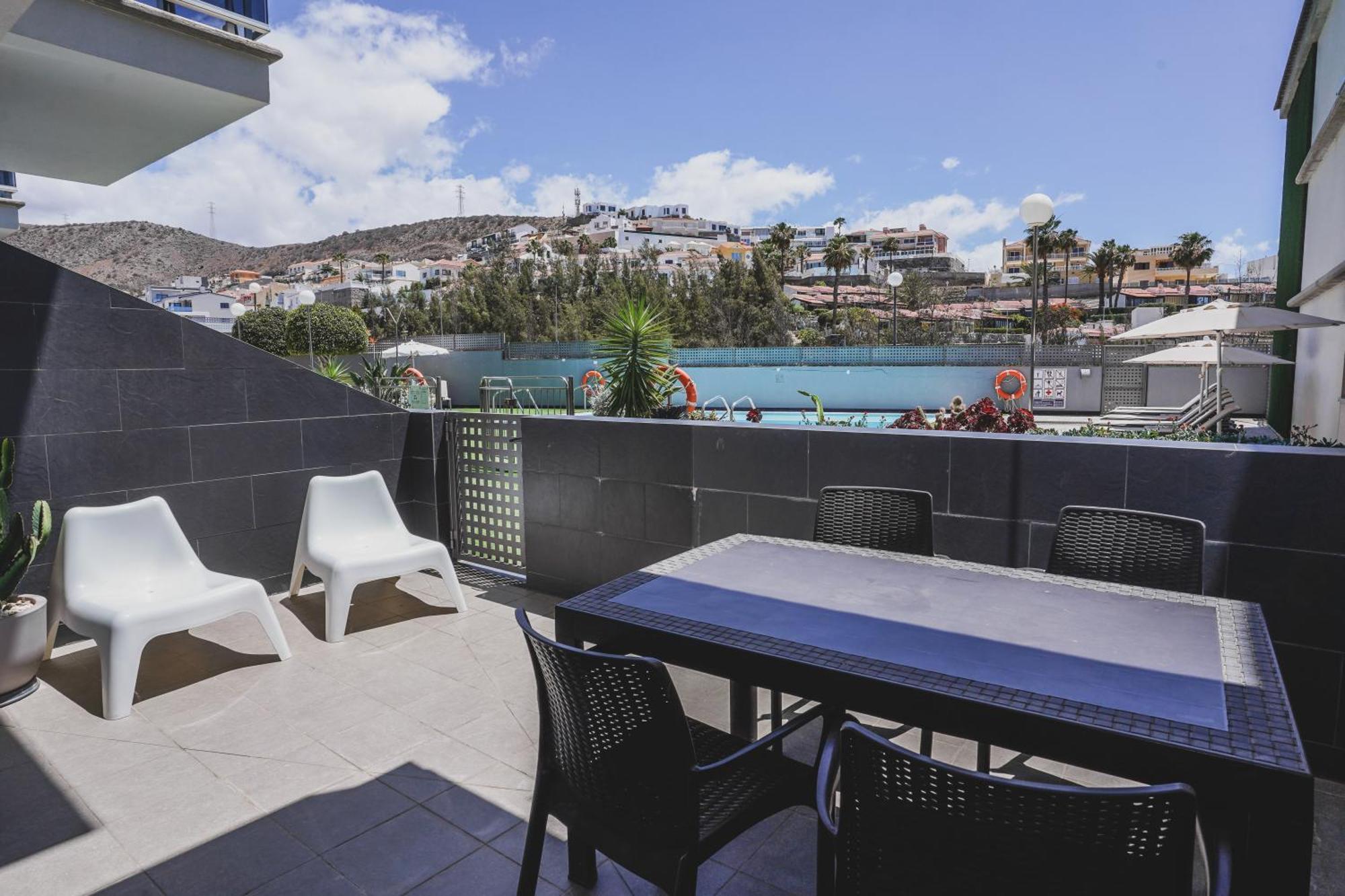 Cornisa Apartments Паталавака Экстерьер фото