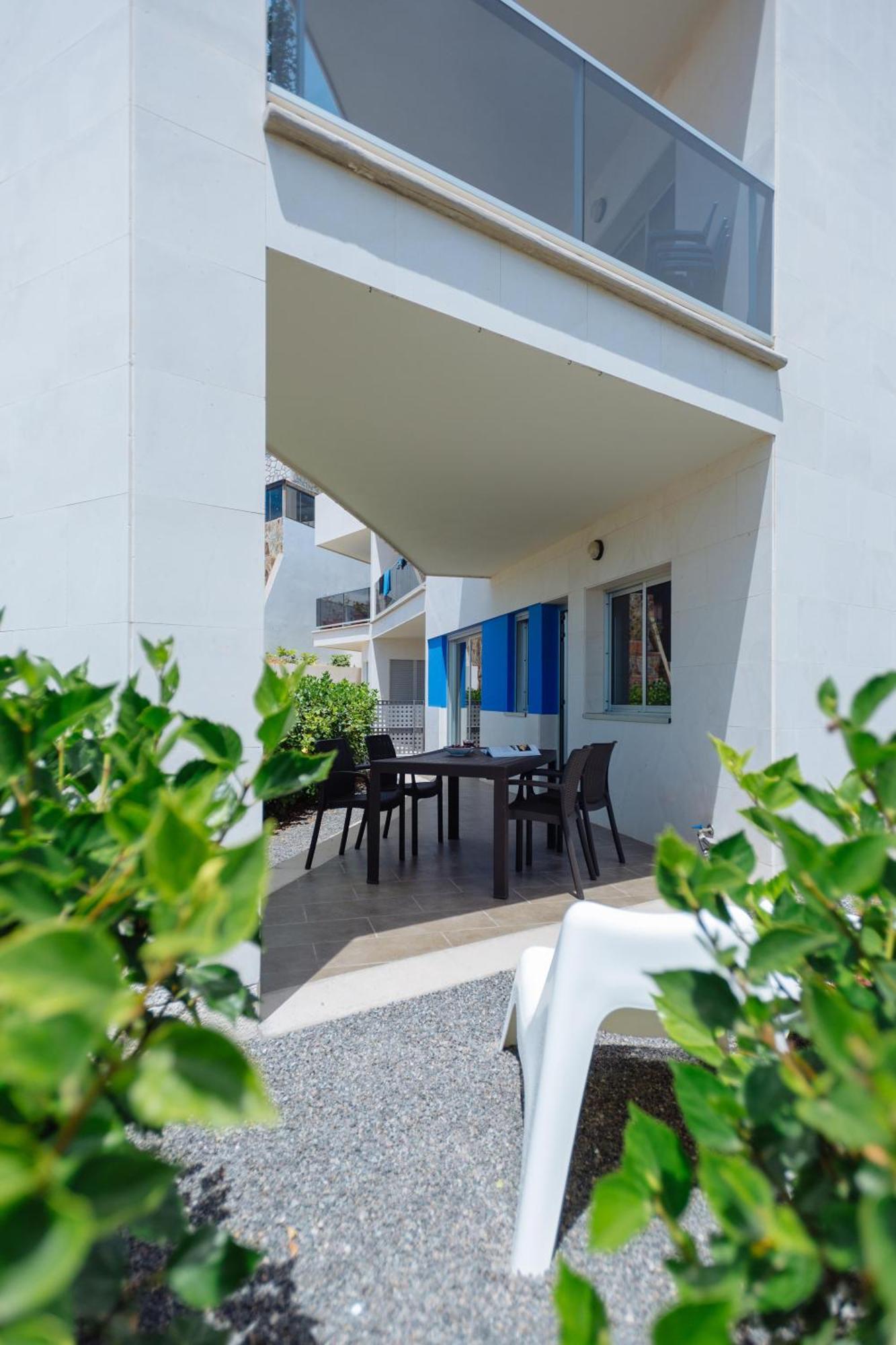 Cornisa Apartments Паталавака Экстерьер фото